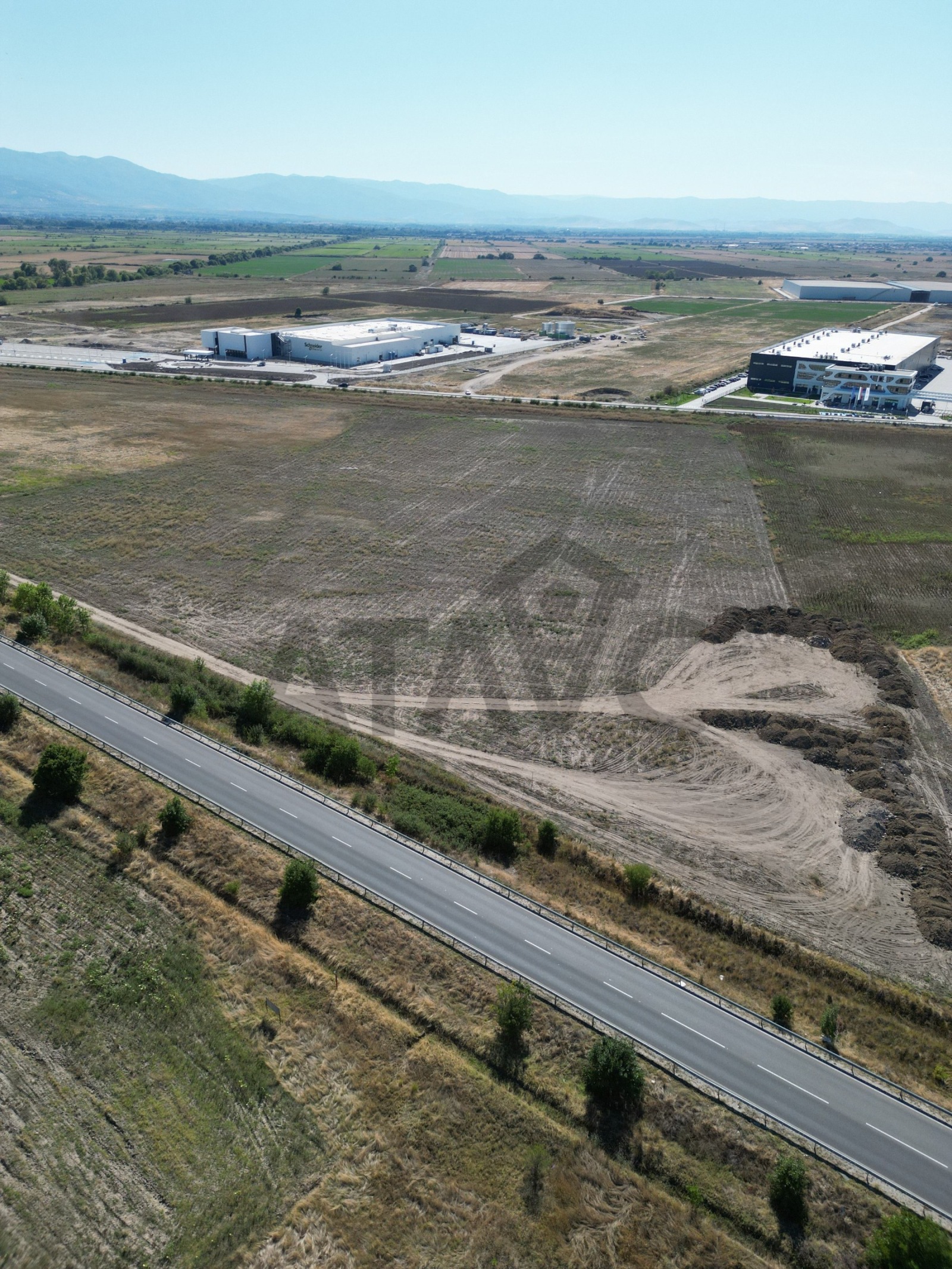 Продава ПАРЦЕЛ, с. Царацово, област Пловдив