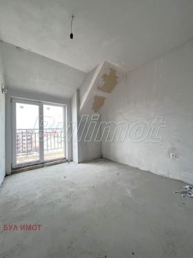 1 chambre Tsentar, Varna 8