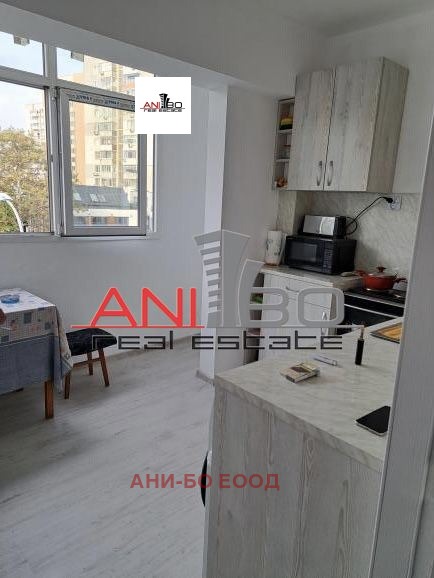 Продава 3-СТАЕН, гр. Варна, Базар Левски