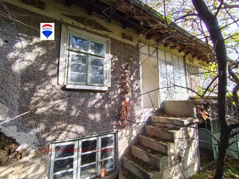 Продава КЪЩА, с. Горно Абланово, област Русе