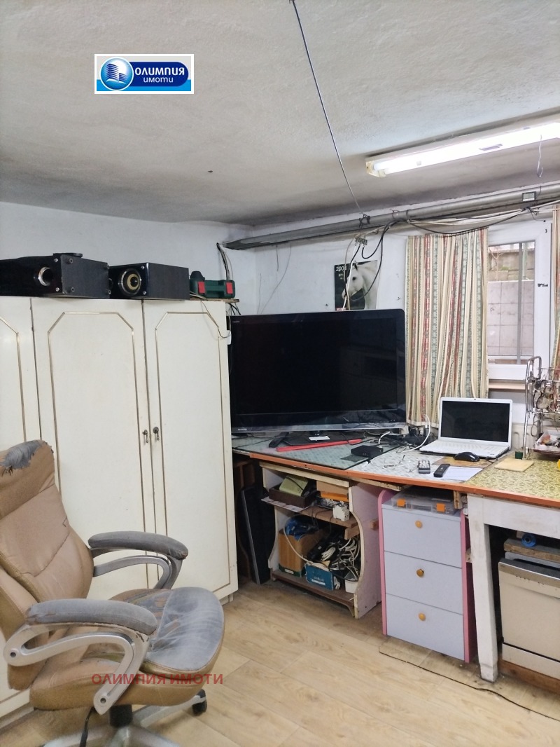 Продава КЪЩА, гр. Свищов, област Велико Търново, снимка 6 - Къщи - 53338512