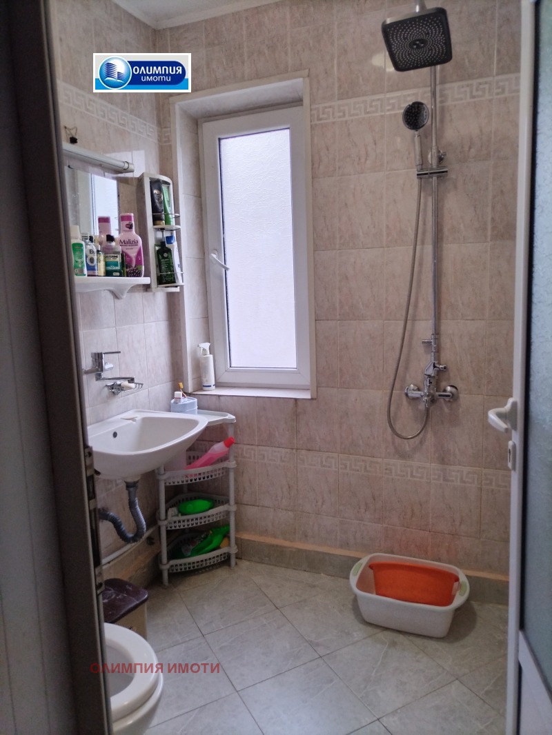 Продава КЪЩА, гр. Свищов, област Велико Търново, снимка 15 - Къщи - 53338512