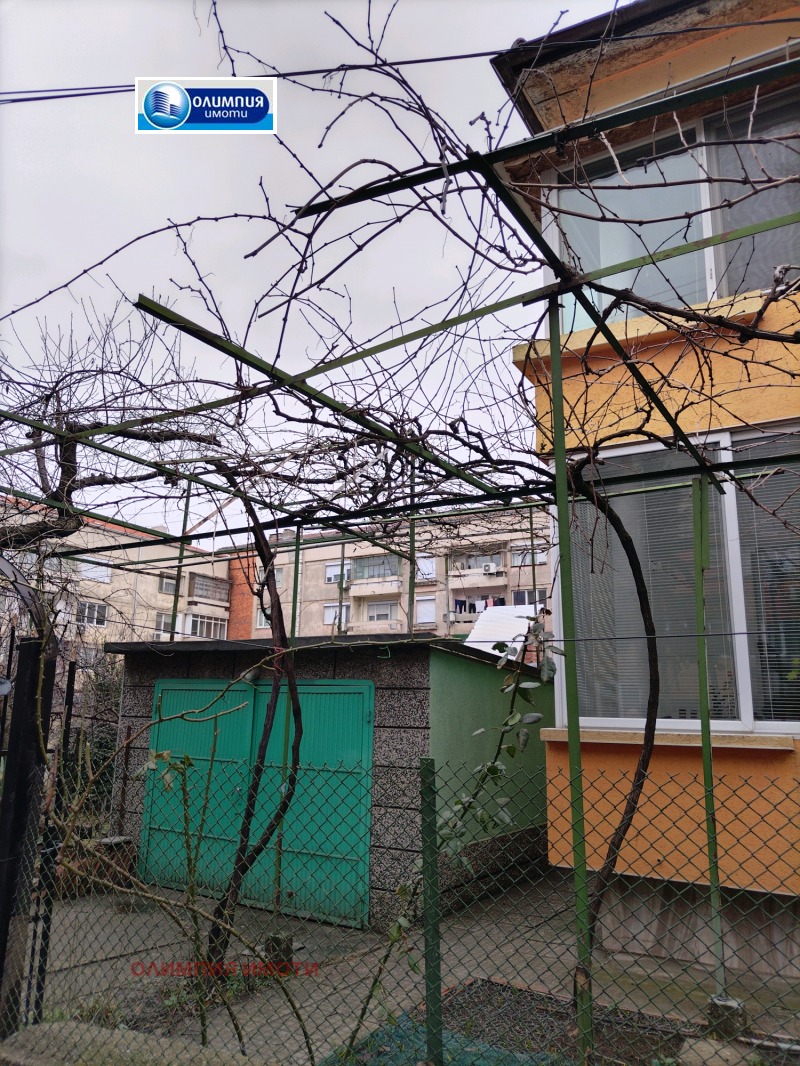 Продава КЪЩА, гр. Свищов, област Велико Търново