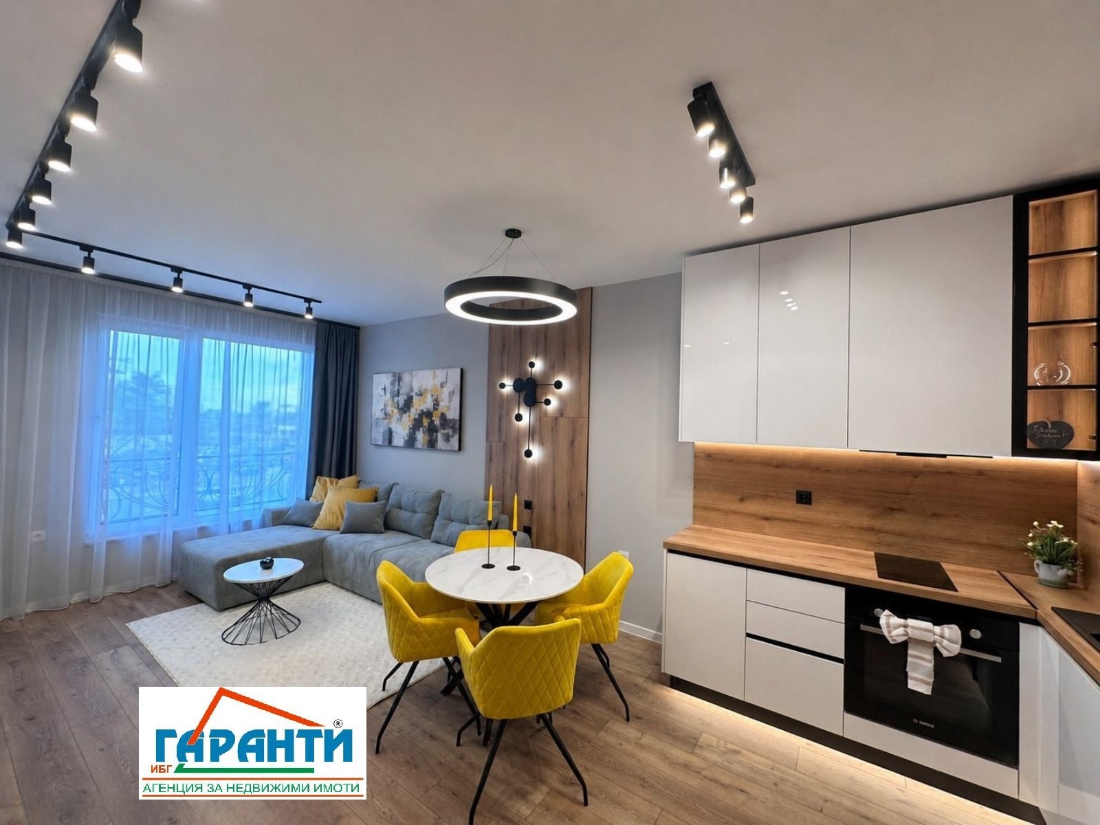 Продава 2-СТАЕН, гр. Пловдив, Кършияка, снимка 2 - Апартаменти - 54602475