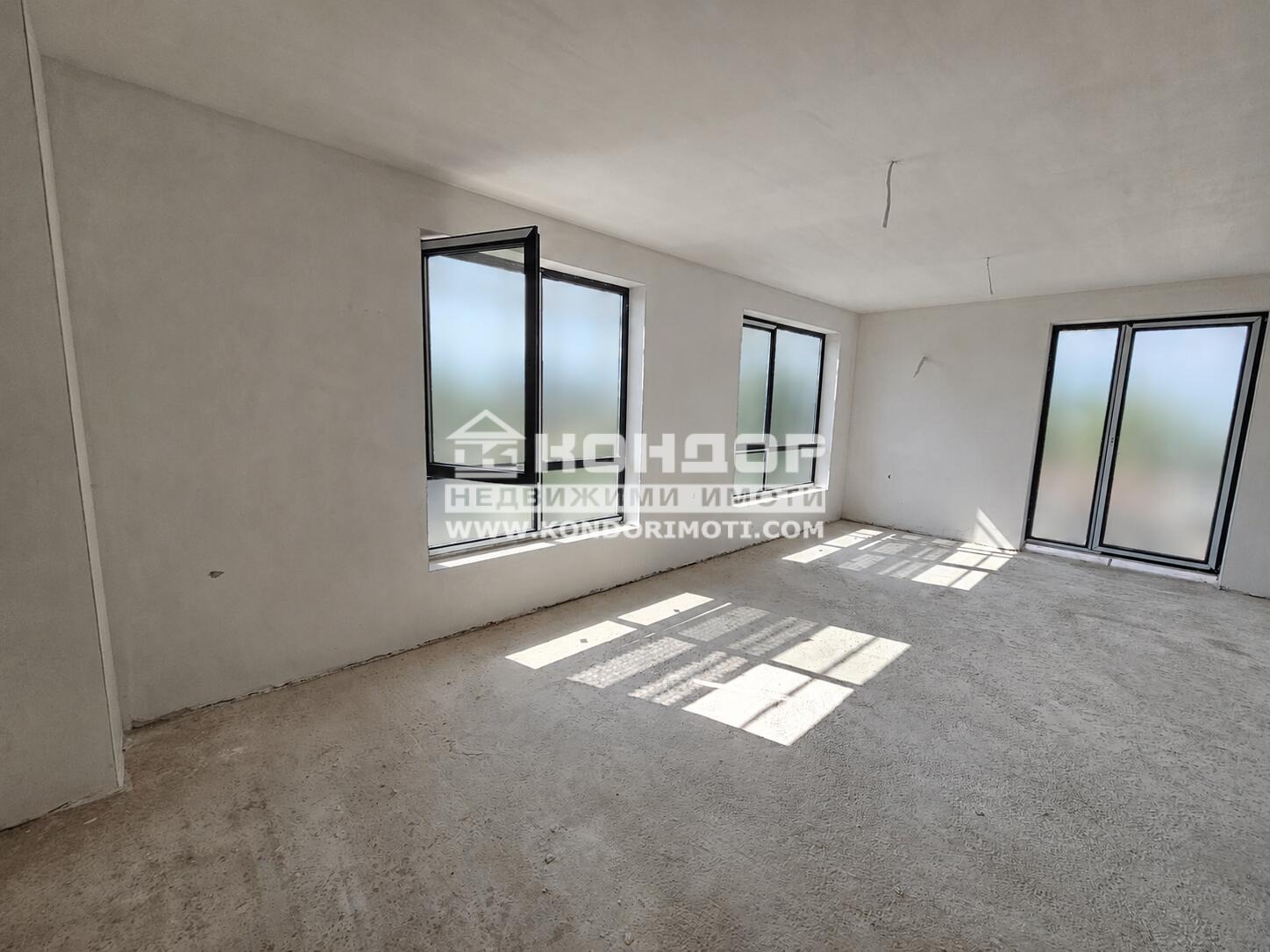 Продава 3-СТАЕН, гр. Пловдив, Кючук Париж, снимка 2 - Апартаменти - 51809972