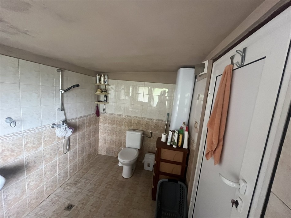 Продава КЪЩА, гр. Габрово, Бойката, снимка 8 - Къщи - 54518055