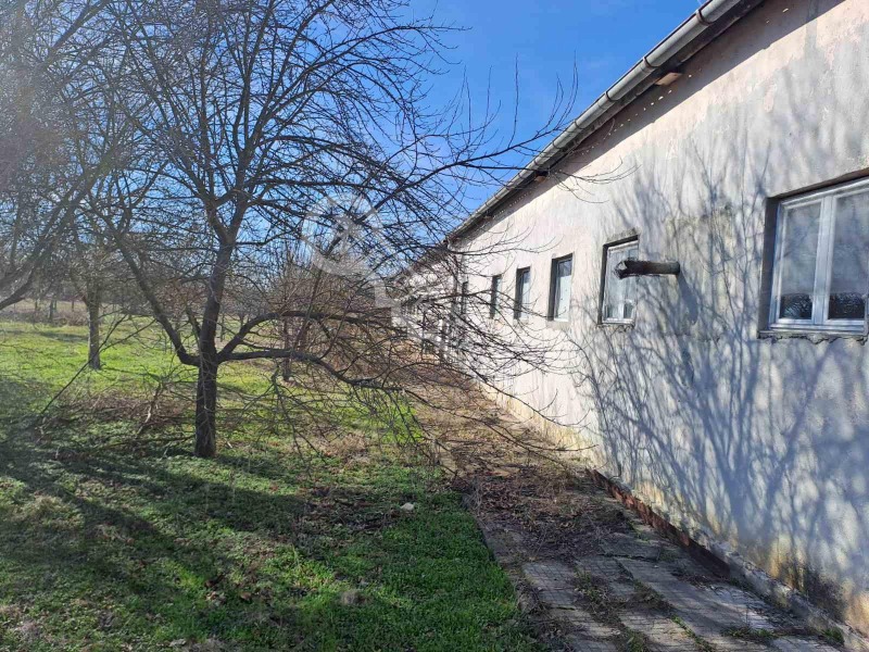Продава ПРОМ. ПОМЕЩЕНИЕ в област Велико Търново, с. Поликраище - 8000 кв.м / 350 000 € » 684 540.50 лв., ИМОТИ ТЪРНОВГРАД