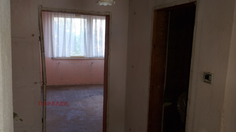 Продава 3-СТАЕН, гр. Добрич, Център, снимка 3 - Апартаменти - 52835115