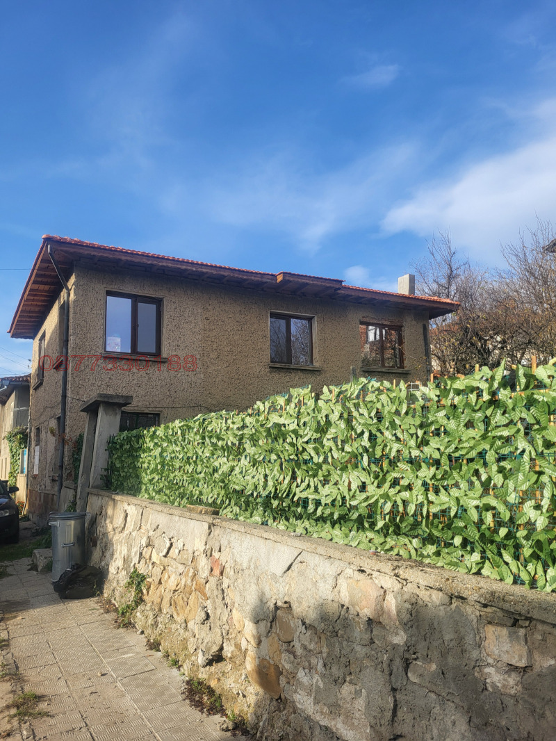 Продава МНОГОСТАЕН, гр. Котел, област Сливен, снимка 2 - Апартаменти - 52790666