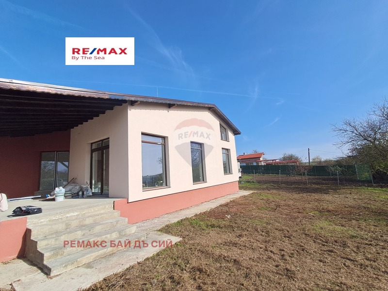 Продава КЪЩА, с. Изгрев, област Варна, снимка 6 - Къщи - 53253738