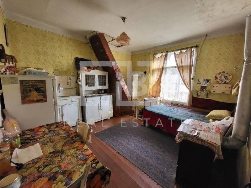 Продава КЪЩА, гр. Пирдоп, област София област, снимка 5 - Къщи - 55172591