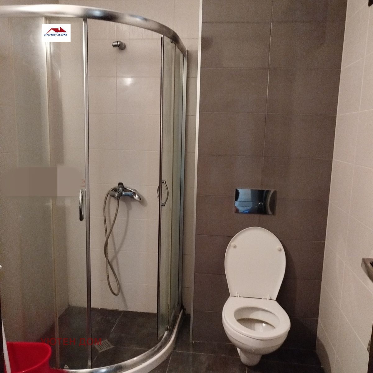Продава ЕТАЖ ОТ КЪЩА, гр. Шумен, Център, снимка 5 - Етаж от къща - 54536937