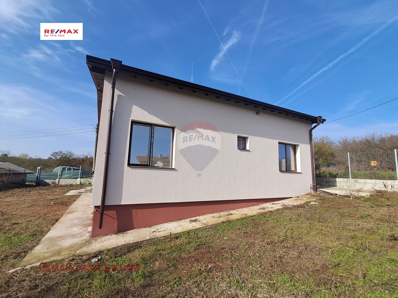 Продава КЪЩА, с. Изгрев, област Варна, снимка 2 - Къщи - 53253738