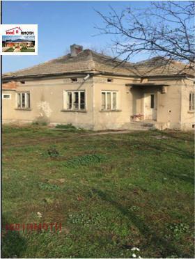 Продажба на имоти в с. Дропла, област Добрич - изображение 2 