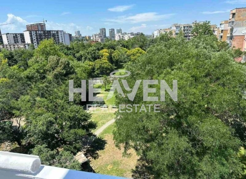 Myytävänä  Studio Plovdiv , Trakija , 36 neliömetriä | 51825506