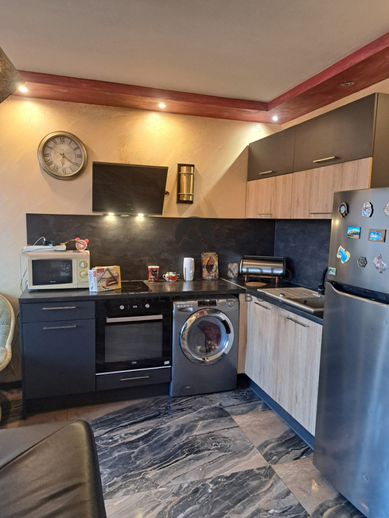 Na prodej  3 ložnice Plovdiv , Ostromila , 170 m2 | 88438902 - obraz [4]