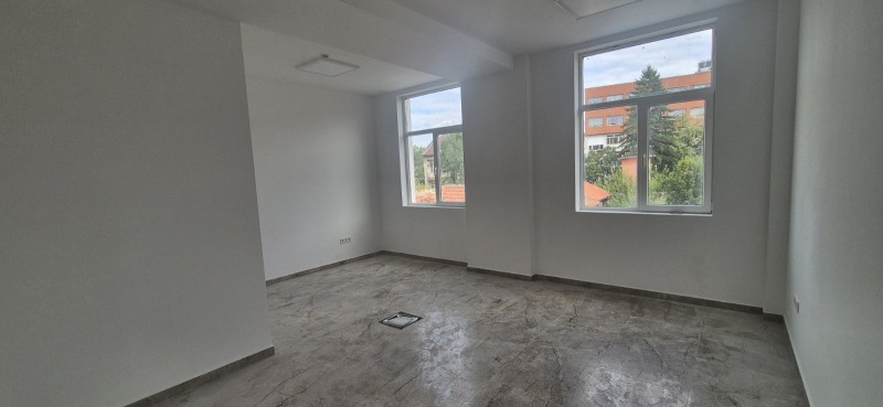 Продава  Офис град Перник , Център , 40 кв.м | 47000591