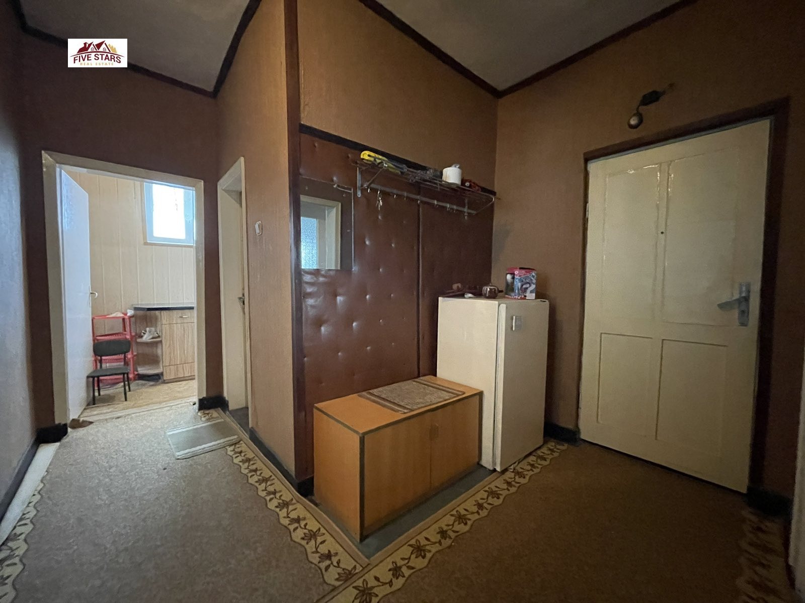 Продава ЕТАЖ ОТ КЪЩА, гр. Каварна, област Добрич, снимка 8 - Етаж от къща - 56056959