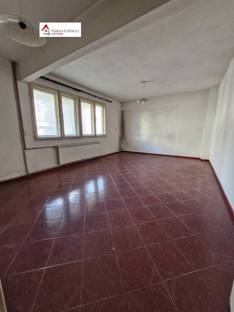 Продава КЪЩА, гр. Аксаково, област Варна, снимка 4 - Къщи - 53270214