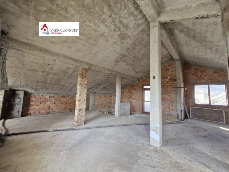 Продава КЪЩА, гр. Аксаково, област Варна, снимка 9 - Къщи - 53270214