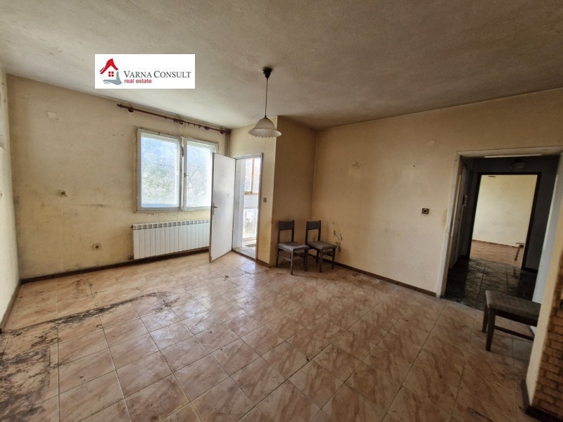 Продава КЪЩА, гр. Аксаково, област Варна, снимка 6 - Къщи - 53270214