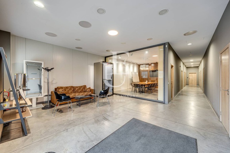 Продава ПРОМ. ПОМЕЩЕНИЕ, гр. София, Обеля, снимка 2 - Производствени сгради - 53082112