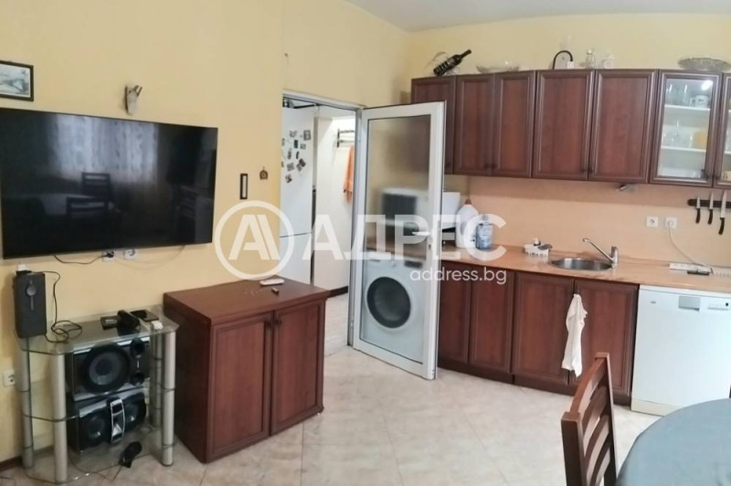 Продава 3-СТАЕН, гр. Габрово, Център, снимка 2 - Апартаменти - 53106261