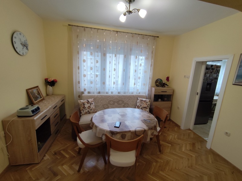 Продава 3-СТАЕН, гр. Стара Загора, Център, снимка 2 - Апартаменти - 53354187