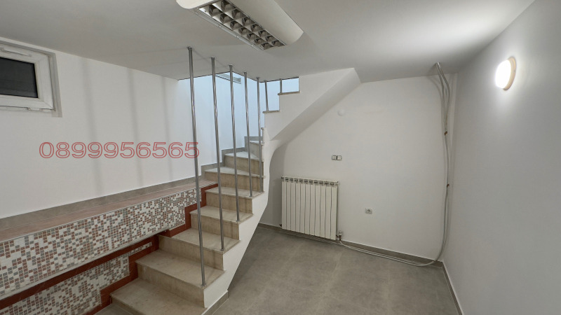 En venta  Comercio Plovdiv , Karshiyaka , 45 metros cuadrados | 84509500 - imagen [5]