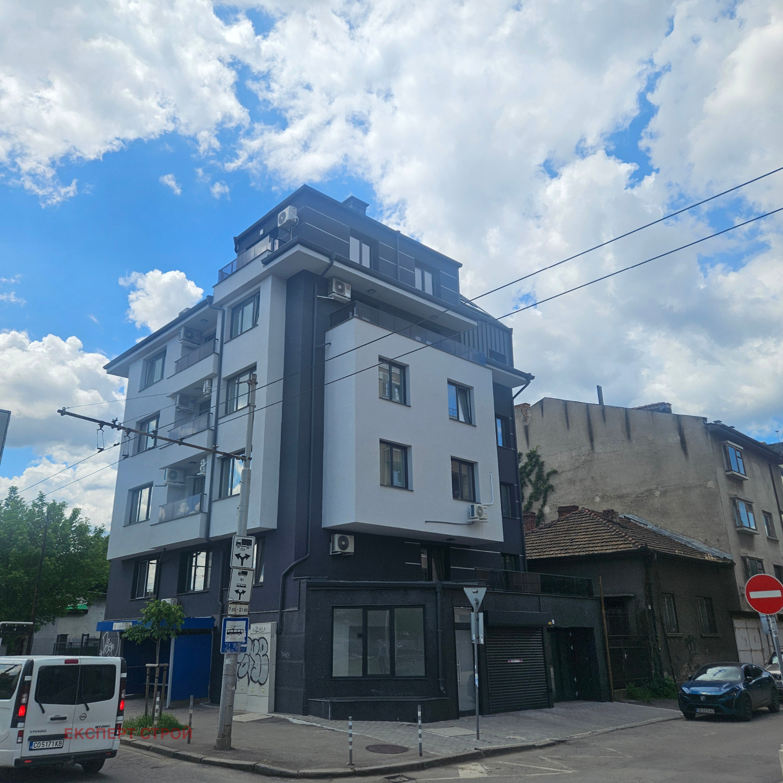 Продава 2-СТАЕН, гр. София, Център