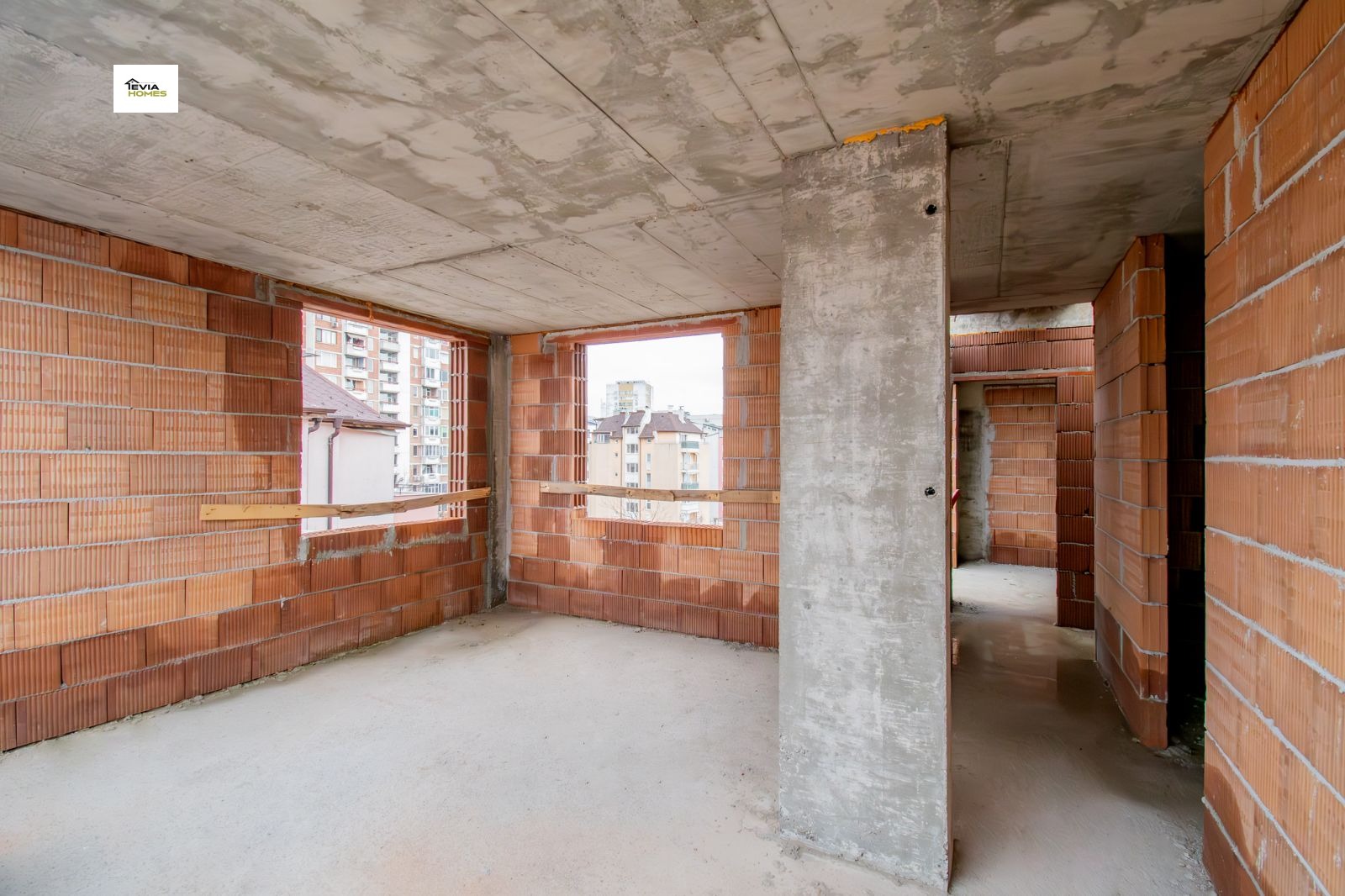 Продава МЕЗОНЕТ, гр. София, Зона Б-19, снимка 2 - Апартаменти - 54221335