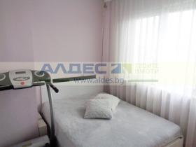 2 camere da letto Hadgi Dimitar, Sofia 8