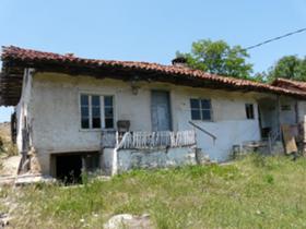 Продажба на имоти в с. Петрич, област София - изображение 1 