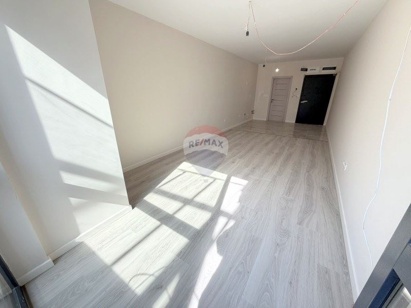 Продава 1-СТАЕН, гр. Варна, Бриз, снимка 2 - Апартаменти - 53875143