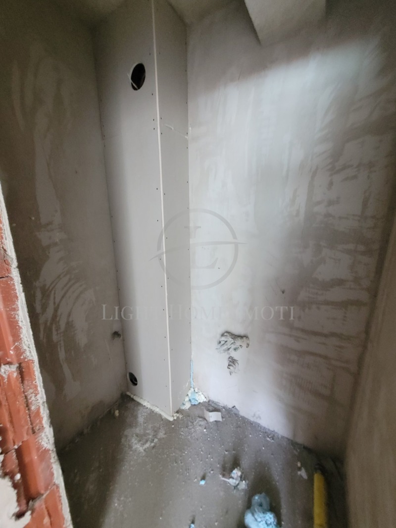 Myytävänä  2 makuuhuonetta Plovdiv , Južen , 110 neliömetriä | 39001296 - kuva [10]