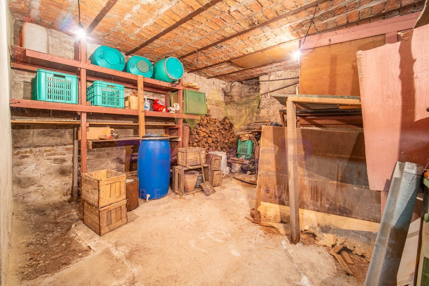 Продава 4-СТАЕН, гр. Варна, Гръцка махала, снимка 15 - Апартаменти - 54619155