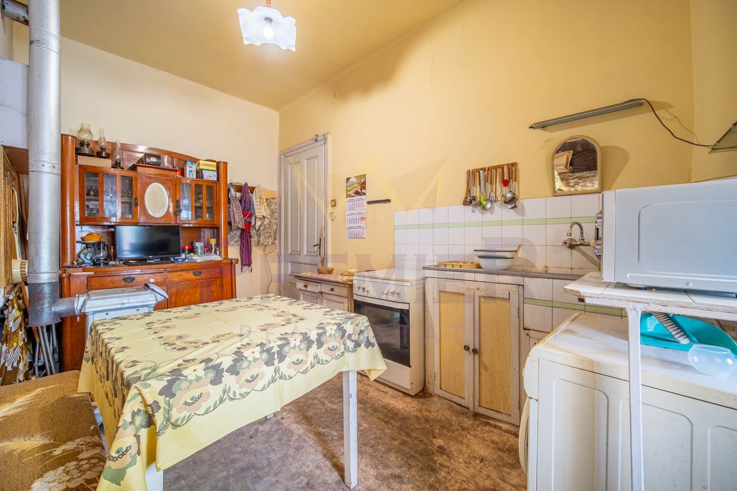Продава 4-СТАЕН, гр. Варна, Гръцка махала, снимка 9 - Апартаменти - 54619155