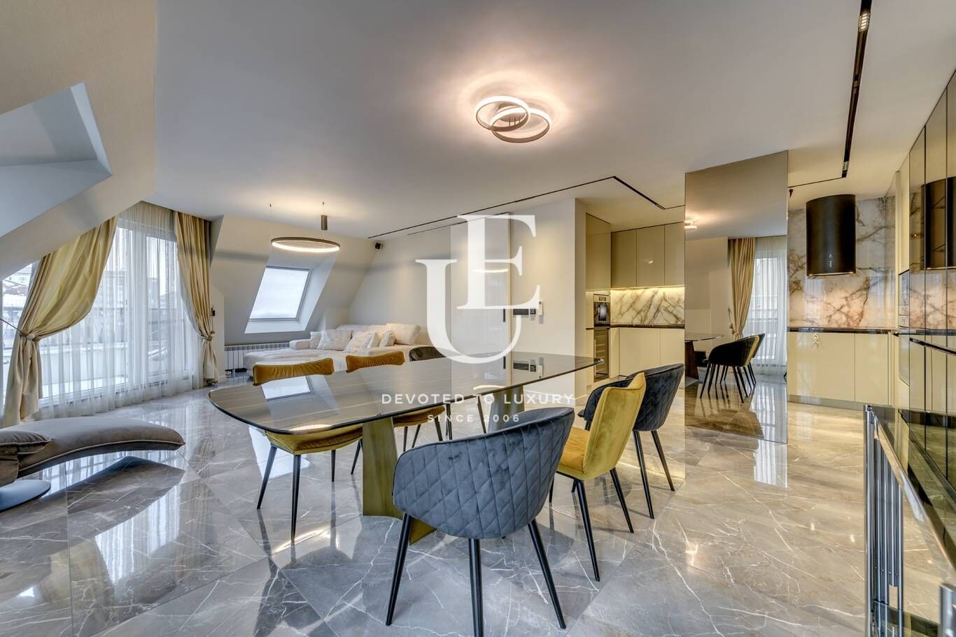Продава МНОГОСТАЕН, гр. София, Белите брези, снимка 2 - Апартаменти - 54731604