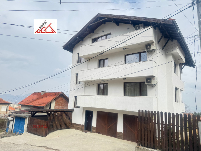 Продава  Етаж от къща град Враца , Медковец , 230 кв.м | 17255396