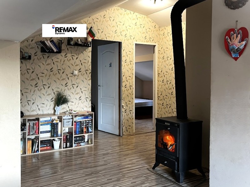 Продава КЪЩА, гр. Бургас, Акациите