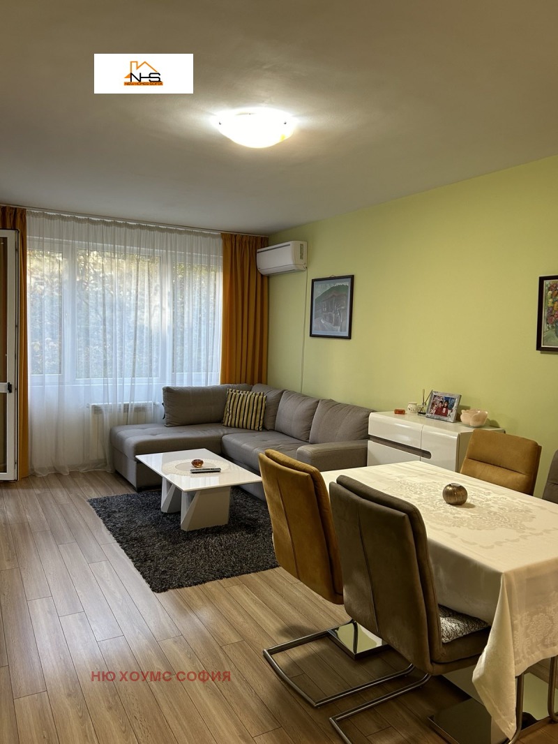 À vendre  1 chambre Sofia , Strelbichte , 70 m² | 56402287