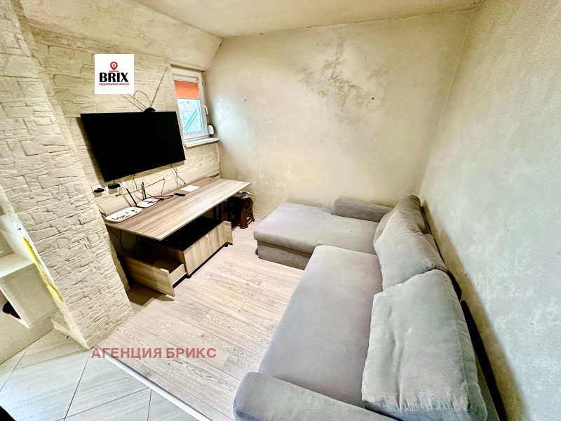 Продава  Ателие, таван град Русе , Широк център , 23 кв.м | 54278382 - изображение [2]