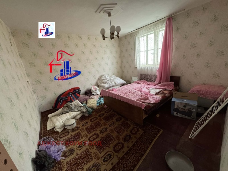 Продава КЪЩА, гр. Шумен, Дивдядово, снимка 2 - Къщи - 52932574