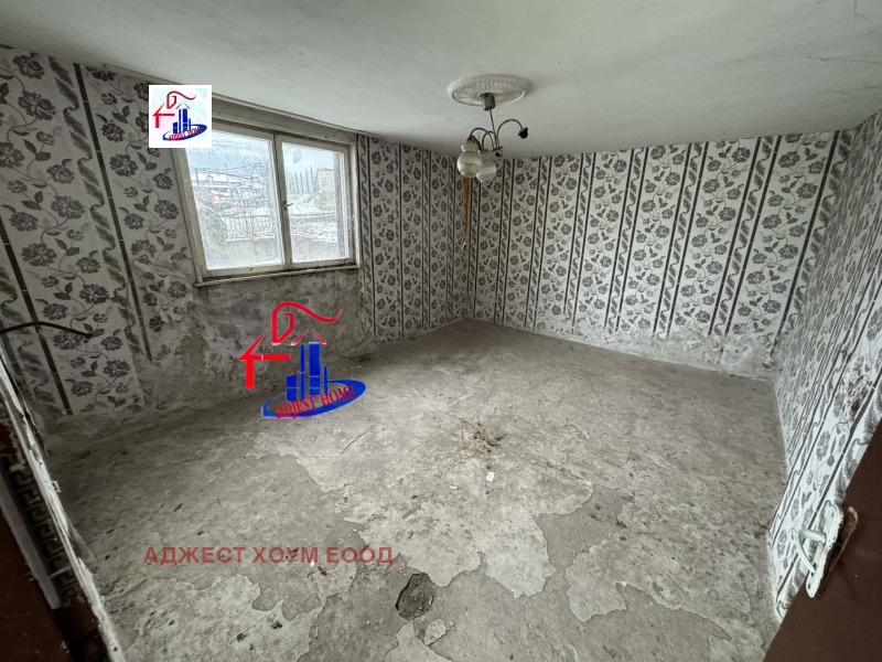 Продава КЪЩА, гр. Шумен, Дивдядово, снимка 4 - Къщи - 52932574