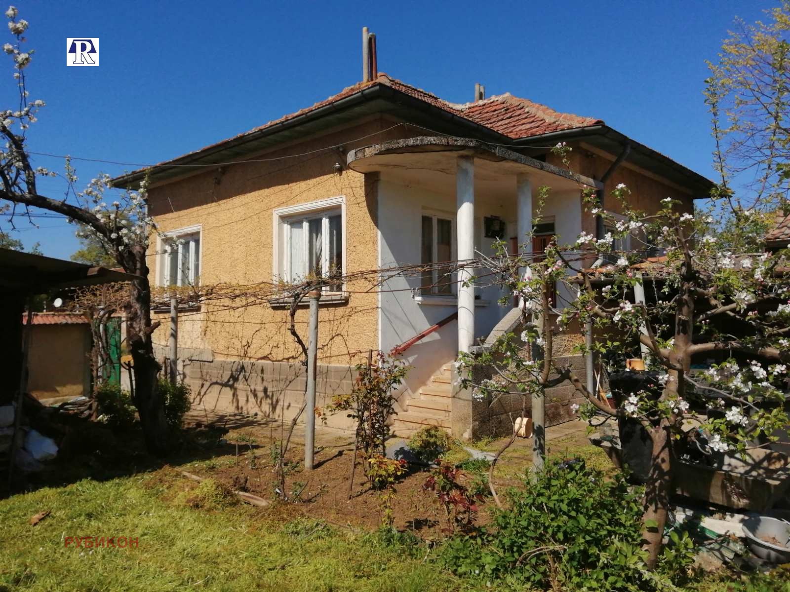 Продава КЪЩА, с. Горни Дъбник, област Плевен