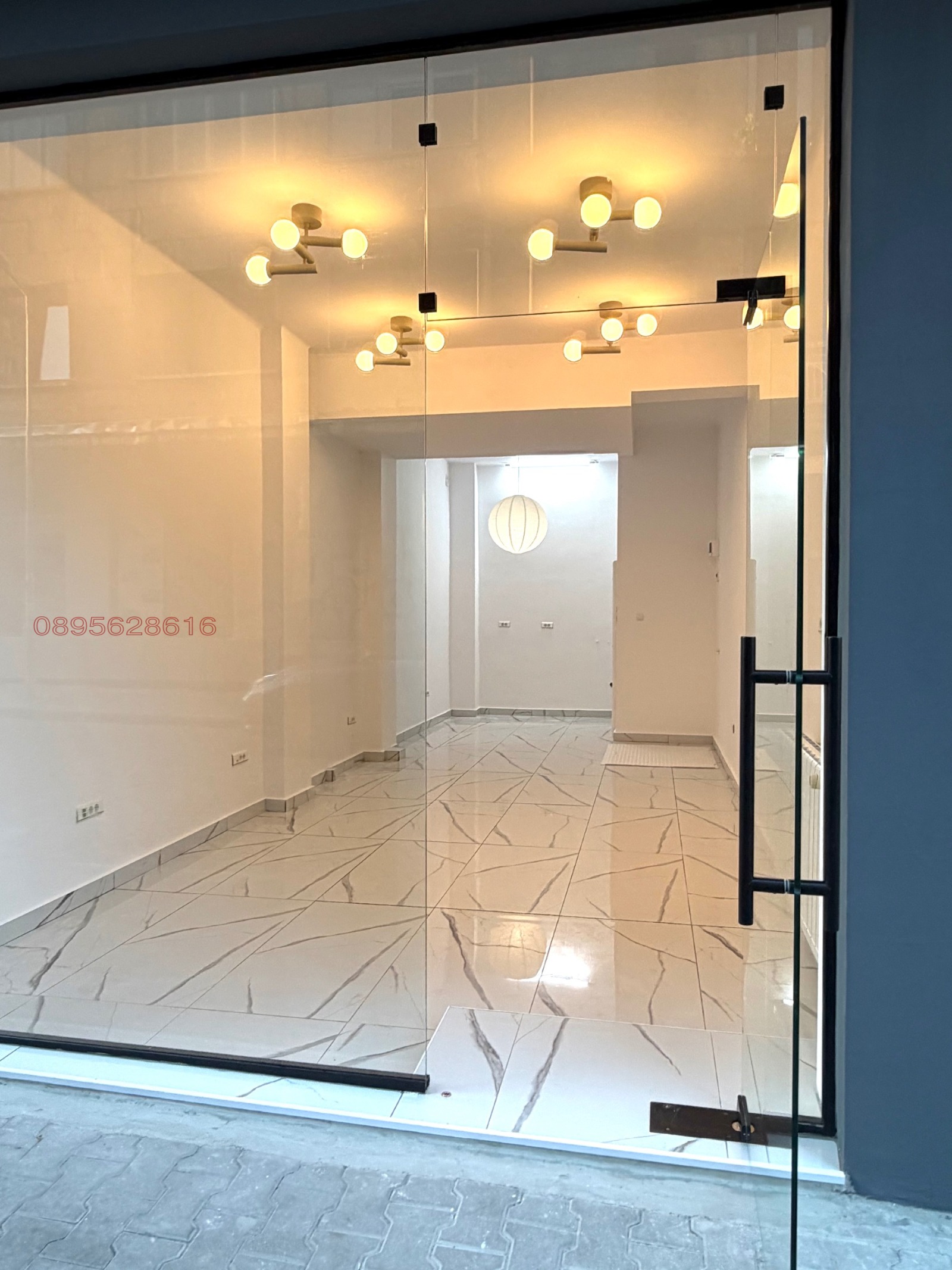 Продава МАГАЗИН, гр. София, Център, снимка 3 - Магазини - 55631118