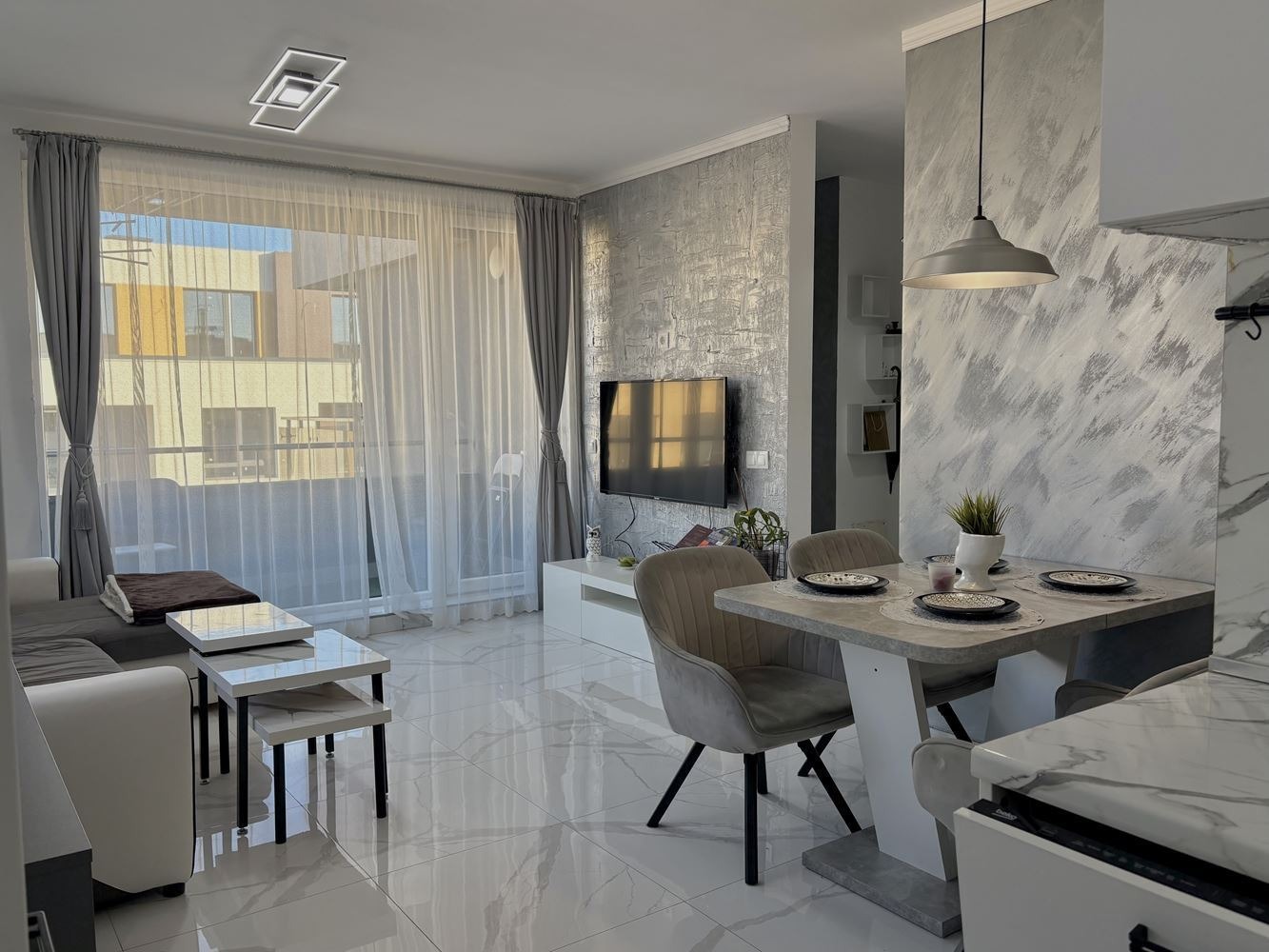 Продава 2-СТАЕН, гр. София, Красна поляна 2, снимка 2 - Апартаменти - 54343124