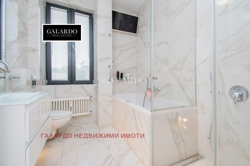 Продава 3-СТАЕН, гр. София, Център, снимка 8 - Апартаменти - 51971211