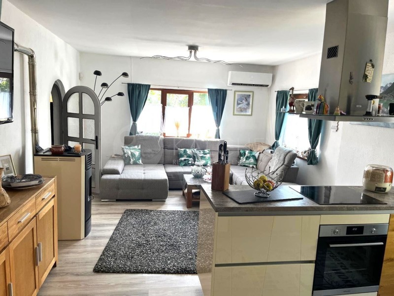 Till salu  Hus region Dobrich , Baltjik , 85 kvm | 64475965 - bild [3]