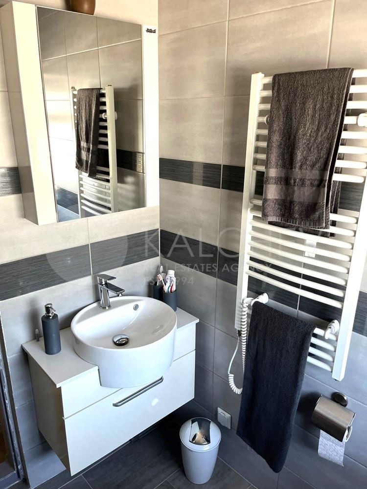 Till salu  Hus region Dobrich , Baltjik , 85 kvm | 64475965 - bild [9]